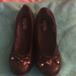 Michael Kors casual comfy flats!